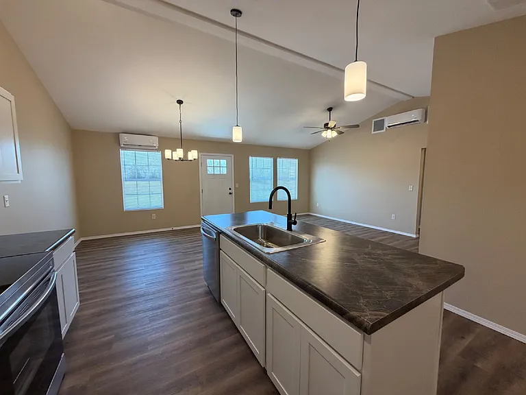 152 Ruby Ln — Photo 10