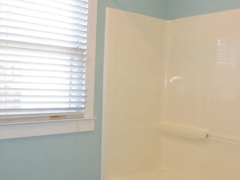 1430 Haubert St — Photo 22