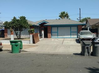 2905 W Raymar St, Santa Ana, CA 92704