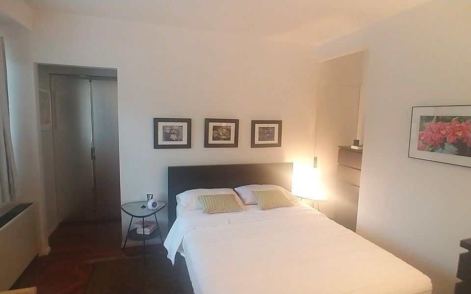2nd image of 216 E 47th St APT 15B