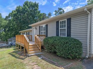 106 Washington Ct, Cowpens, SC 29330