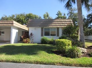 5571 Riverbluff Cir #V-1, Sarasota, FL 34231