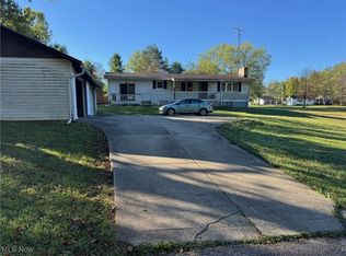 9632 Yale Rd, Deerfield, OH 44411