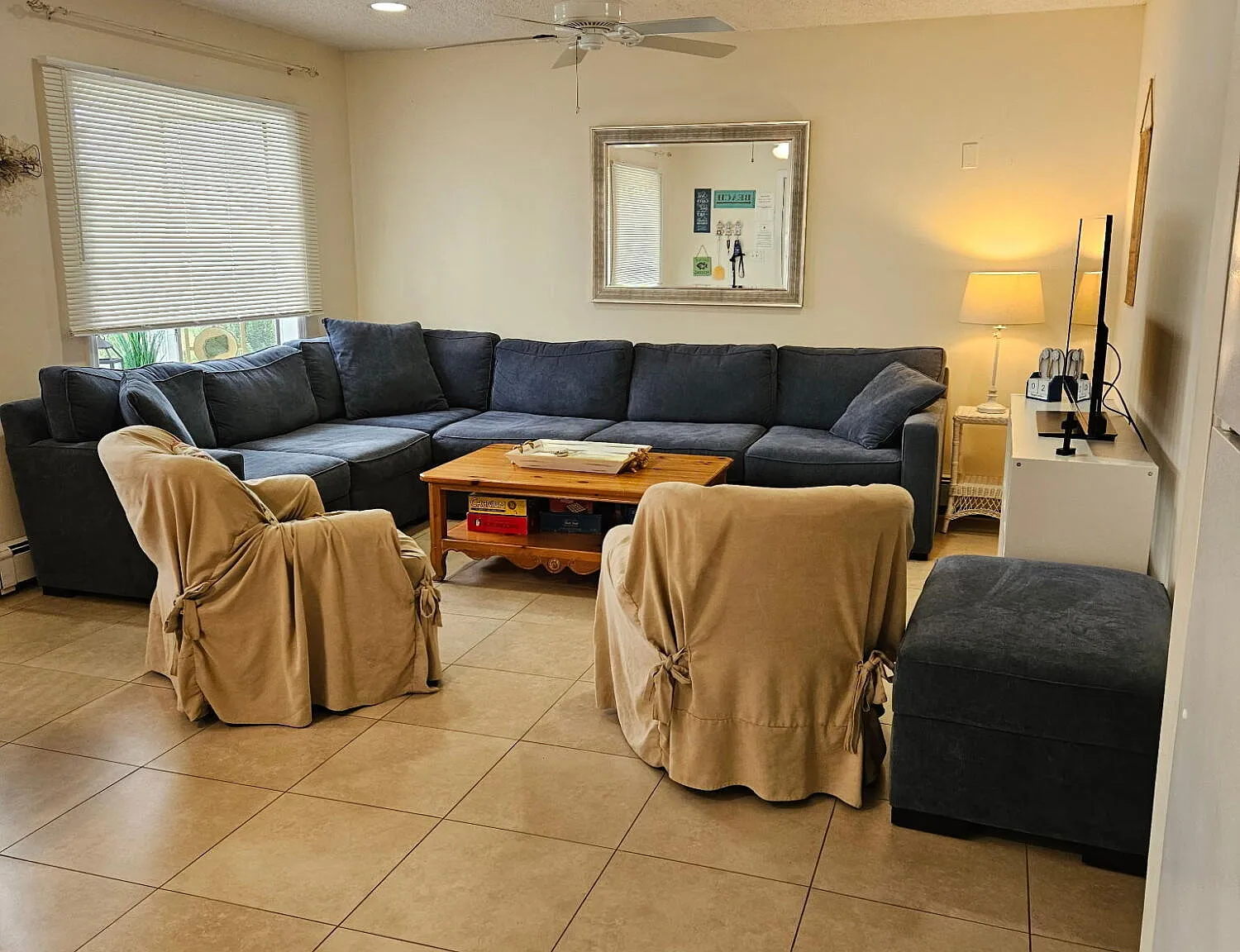 3 bed, 1000 sqft, $2,500 — Photo 3