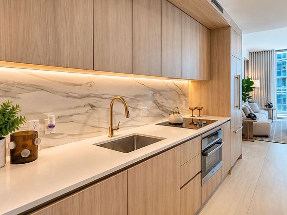 4th image of 76 SE 5th St #2811