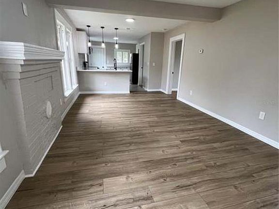 4th image of 1212 Josephine St