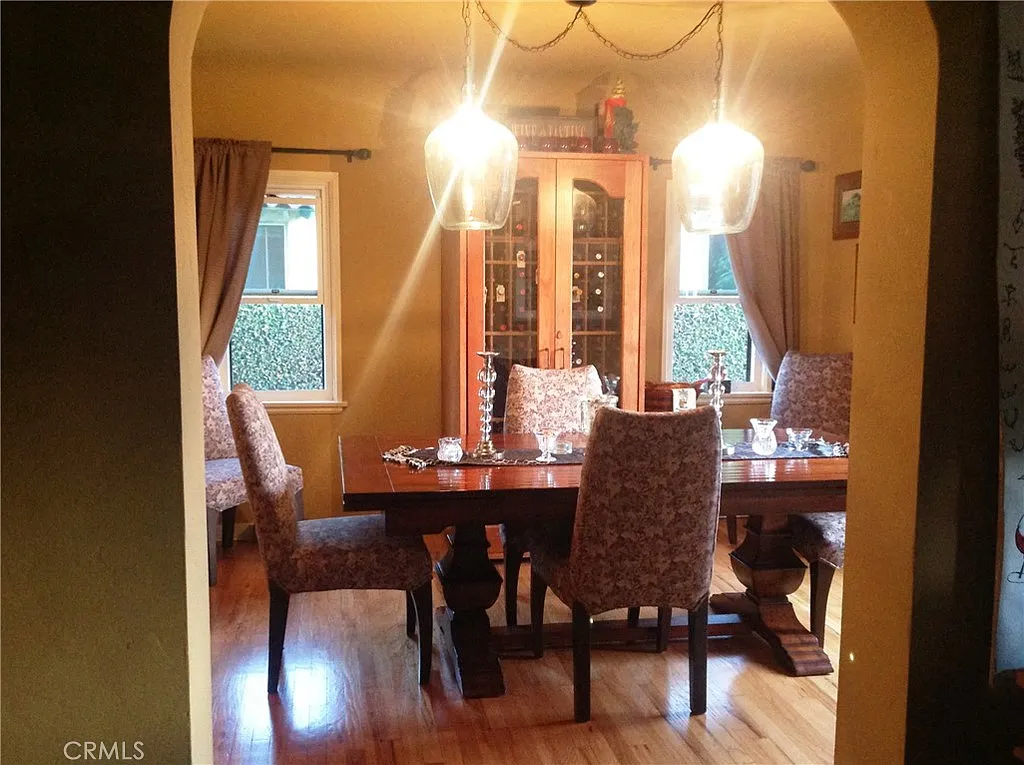2 bed, 1200 sqft, $3,500 — Photo 3