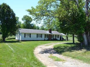 3824 Davis Ford Rd, Maryville, TN 37804