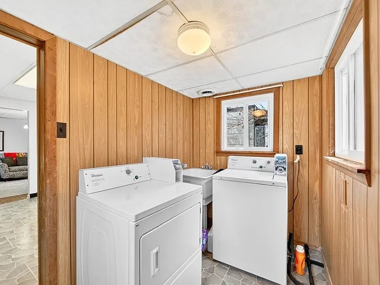 223 Natchez St #2 — Photo 13