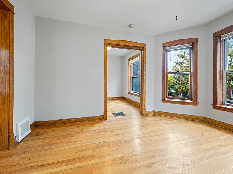 4737 N Kildare Ave #2 — Photo 7