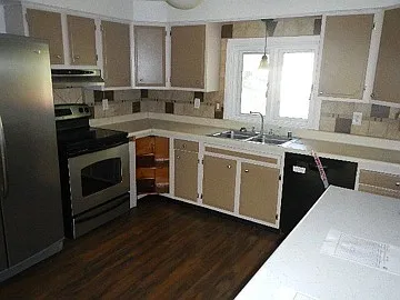 218 Farewell Ave #B — Photo 14