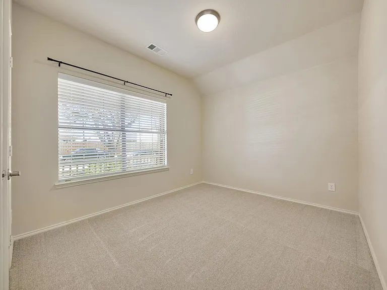 2108 Hayes St — Photo 32