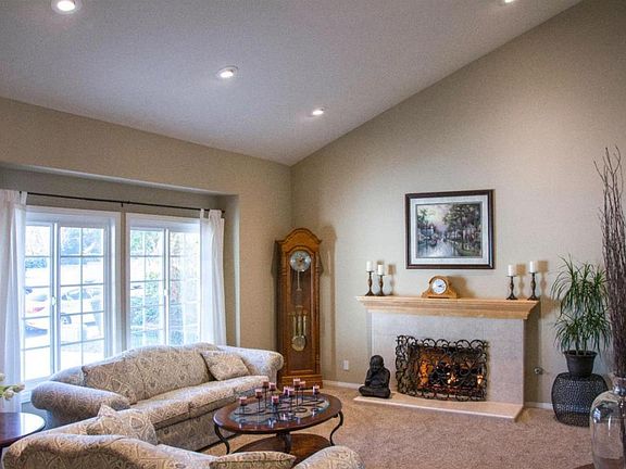 2nd image of 3451 Bear Creek Dr
