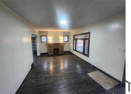 5 bed, 1785 sqft, $999 — Photo 4