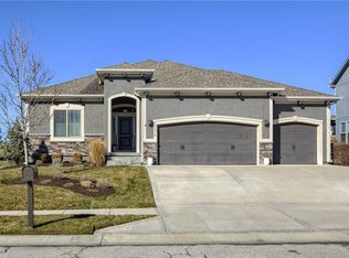 13370 NW 73rd St, Parkville, MO 64152