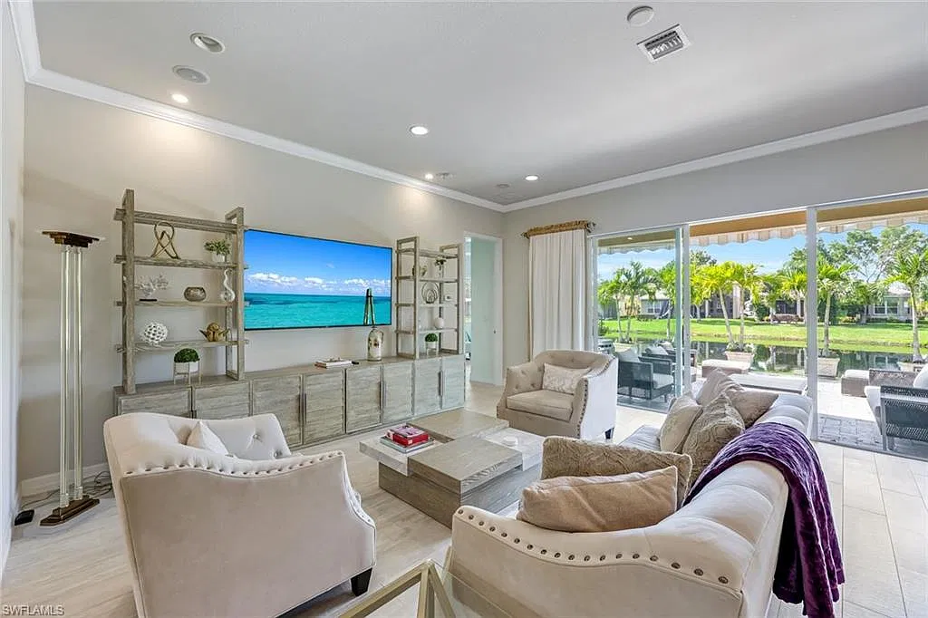 5 bed, 4.5 bath, 3597 sqft, $6,950 — Photo 4