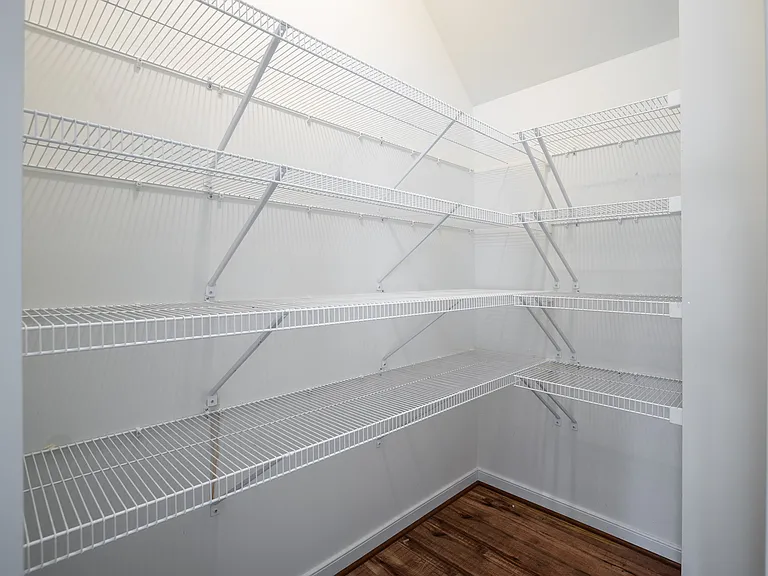 18352 Palisades Ct — Photo 23
