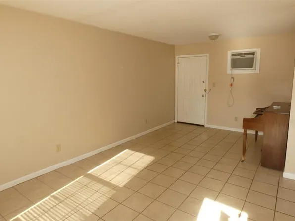 910 Nelson St APT A, Abilene, TX 79601