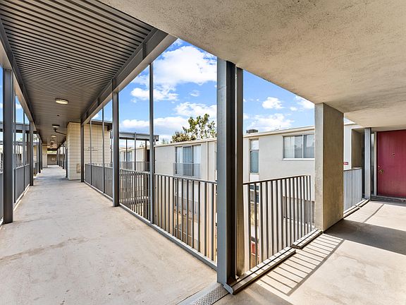5th image of 1155 E Del Mar Blvd #205