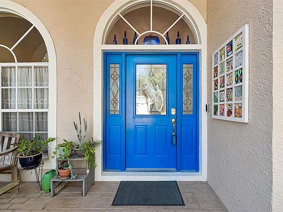 5th image of 928 Oakview Rd