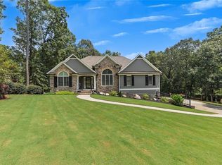 302 Amberleigh Ct, White, GA 30184