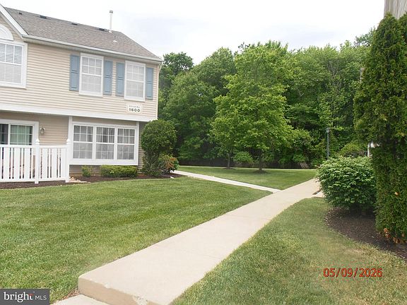 3rd image of 1605 Stokes Rd