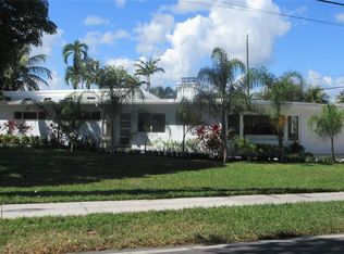 3021 NE 23rd Ave, Lighthouse Point, FL 33064