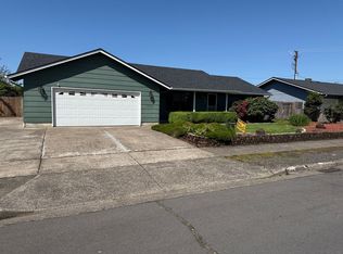 792 66th St, Springfield, OR 97478