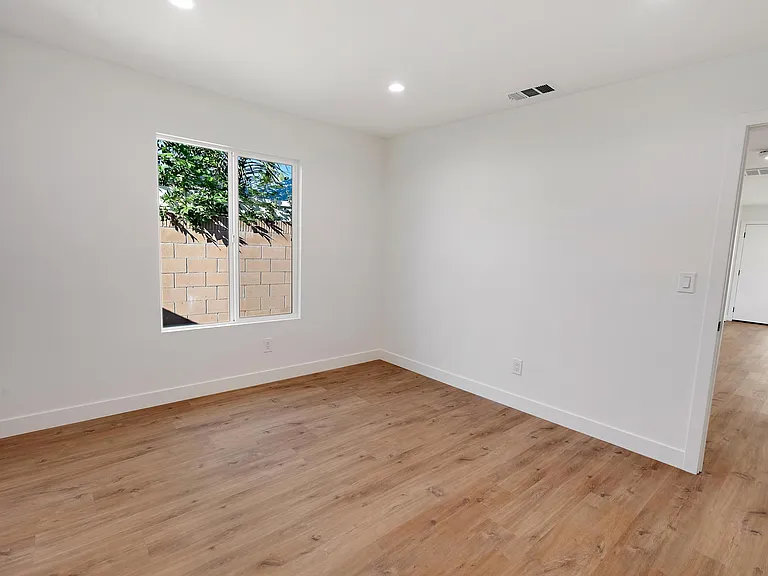 10333 San Antonio Ave — Photo 18