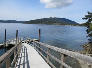 843 Slanted Apple Ln, Eastsound, WA 98245