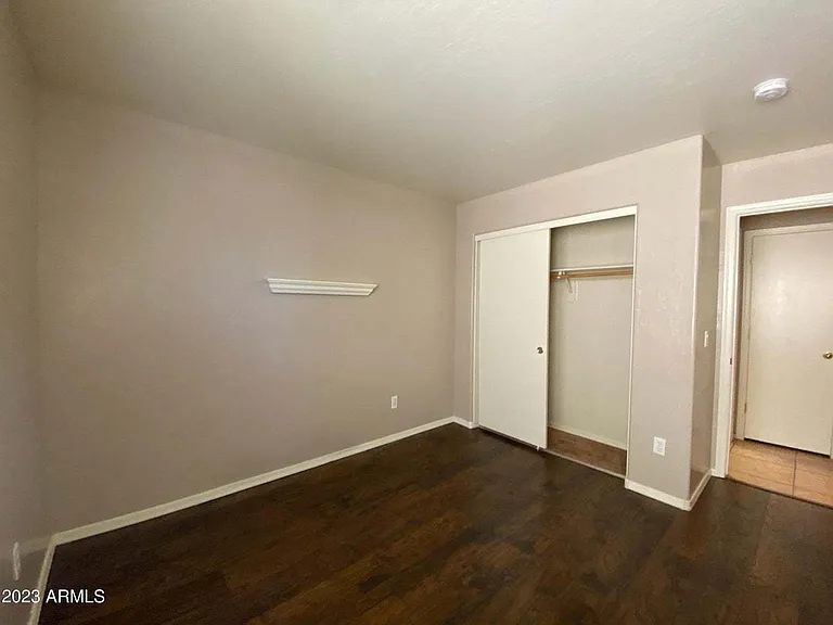 1847 W Desert Seasons Dr — Photo 16