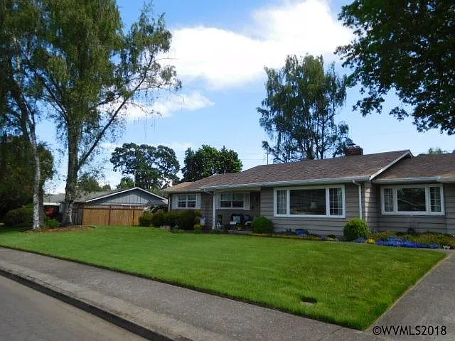 3528 Dogwood Dr S photo 1