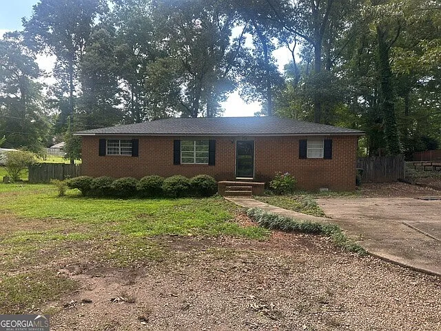 274 S Pine Hill Rd — Photo 1