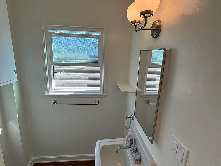 2435 Castillo St #1/2 — Photo 13