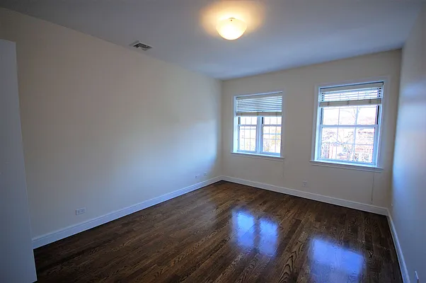 Rented by Re/Max In The City | media 22