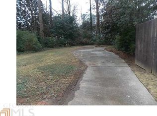 2428 Oldfield Rd NW, Atlanta, GA 30327