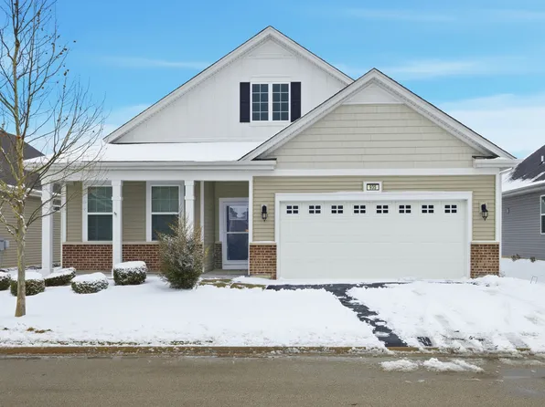 935 Carolina Ct, Hampshire, IL 60140