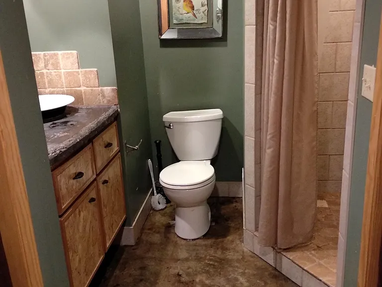7402 Schuyler Dr — Photo 14