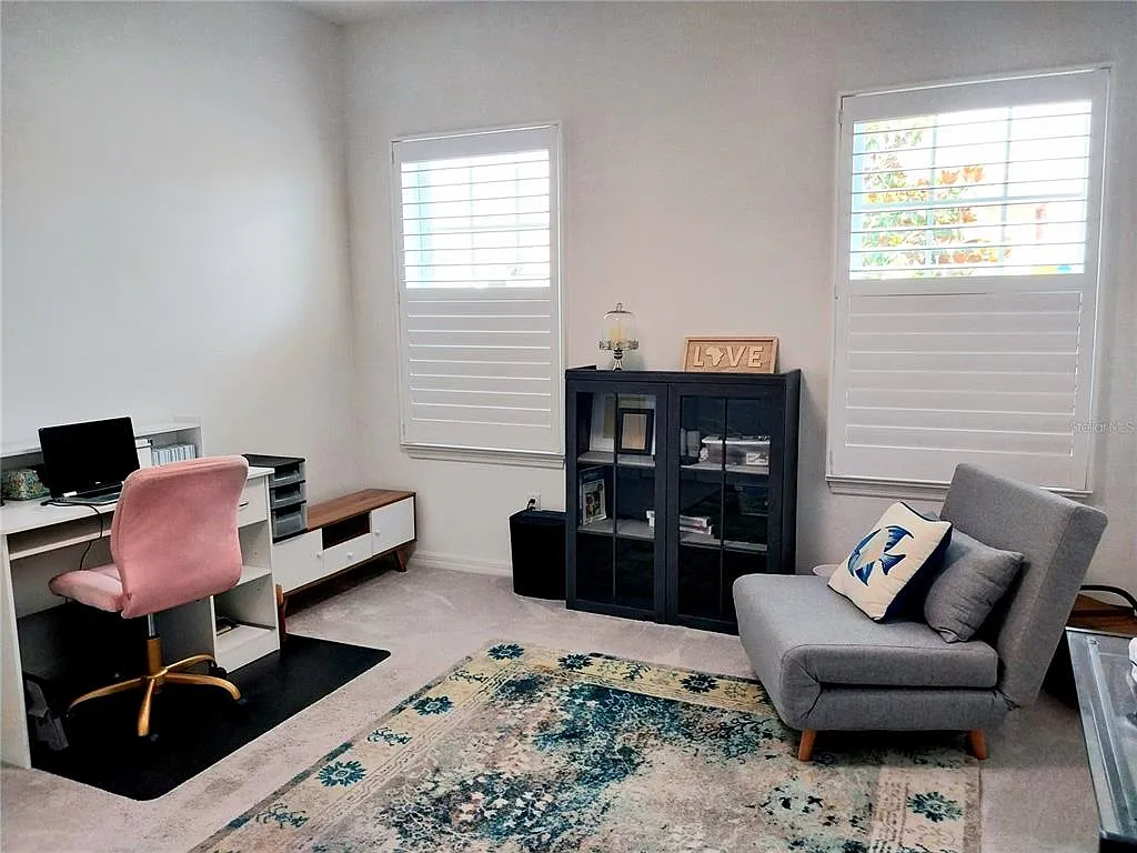 3 bed, 2.0 bath, 1709 sqft, $3,200 — Photo 3