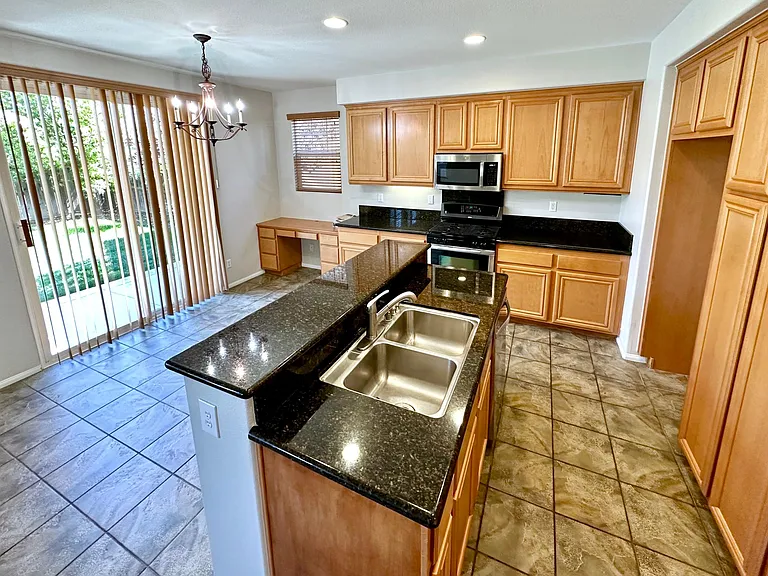 40120 Annapolis Dr — Photo 5