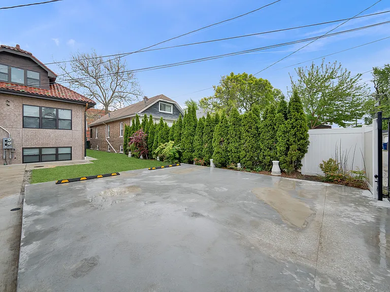 1226 S 60th Ct #2 — Photo 31