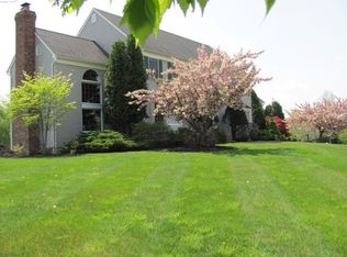 10 Litton Rd, Flemington, NJ 08822