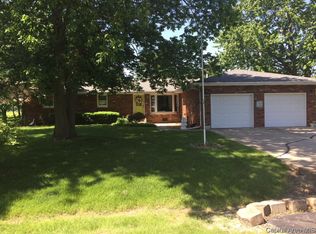 2 Drudale St, Taylorville, IL 62568