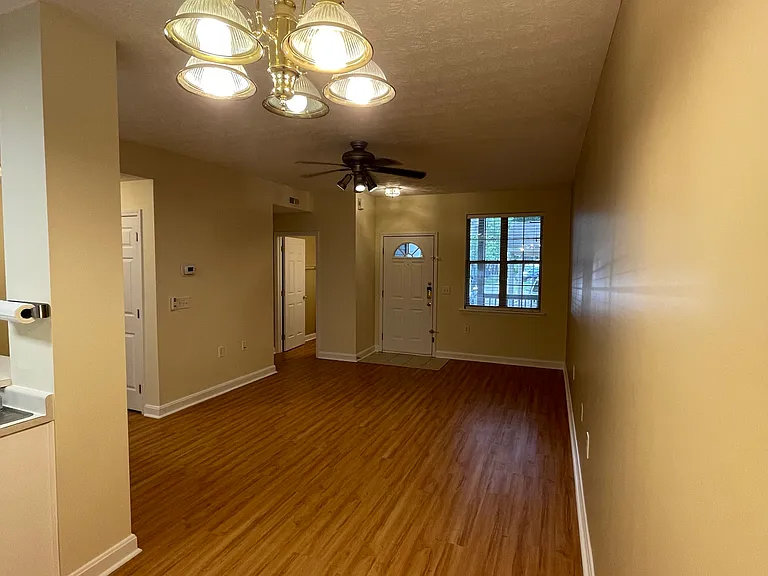 Prospect Glen Way — Photo 1