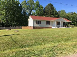 1405 Meandering Ln, Lincolnton, NC 28092