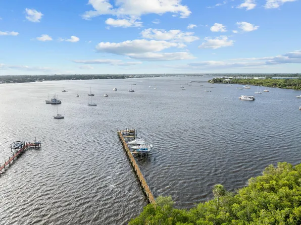 560 SW Bay Pointe Circle, Palm City, FL 34990