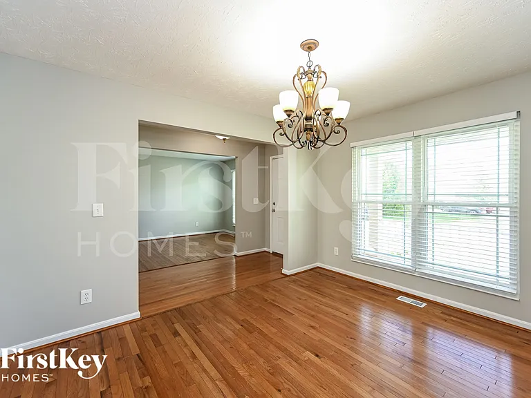 2125 Picketside Dr — Photo 5