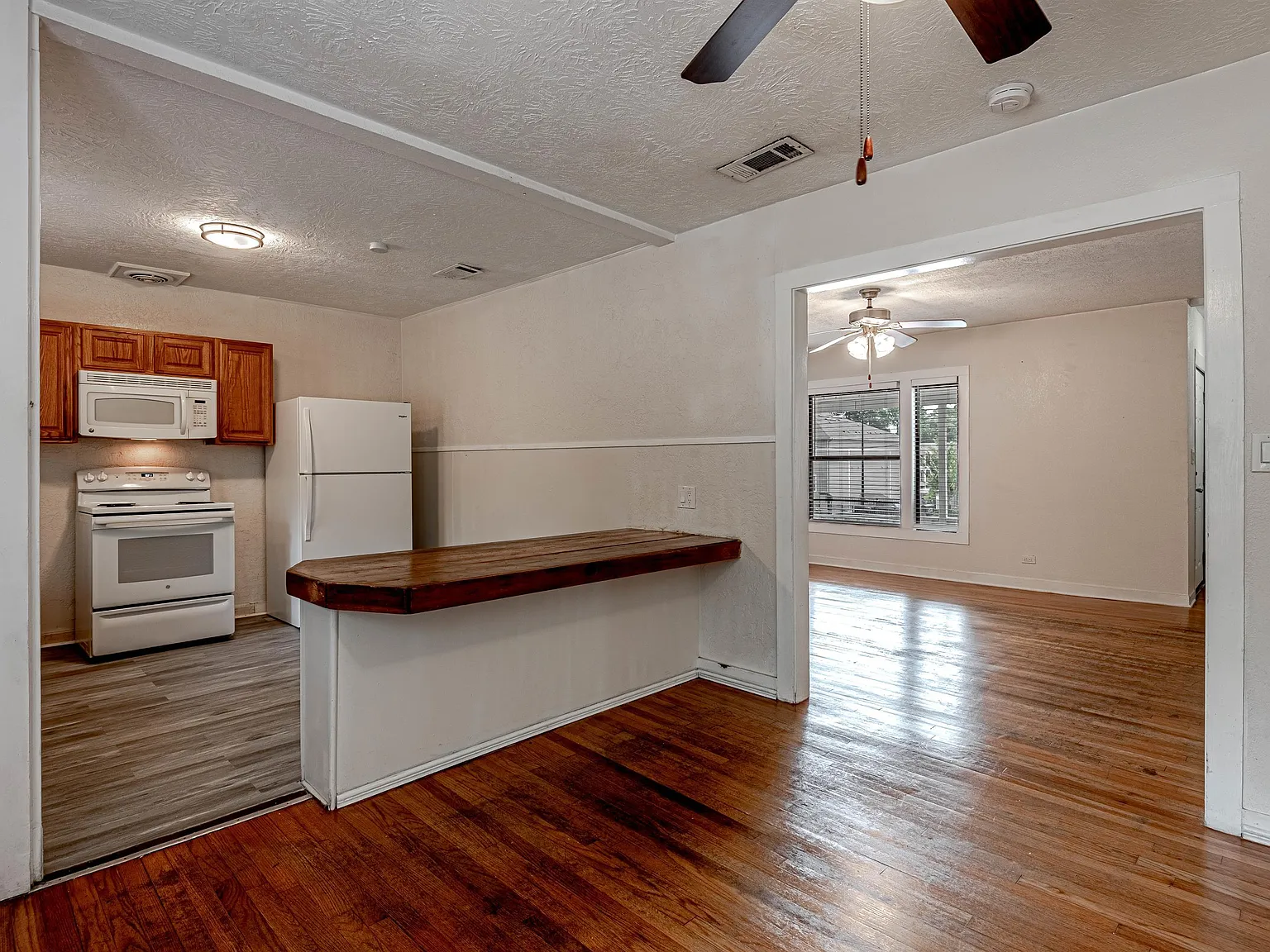 2538 Sycamore Avenue - 1 — Photo 4