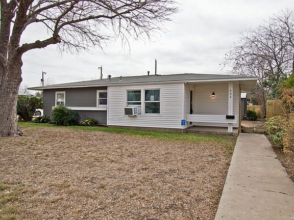 2nd image of 602 Sacramento