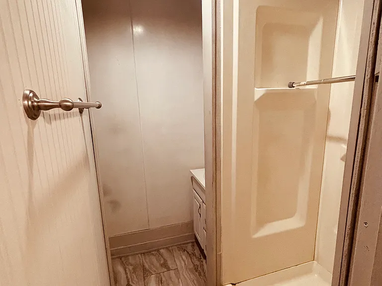 205 E Saint Louis St #4 — Photo 7